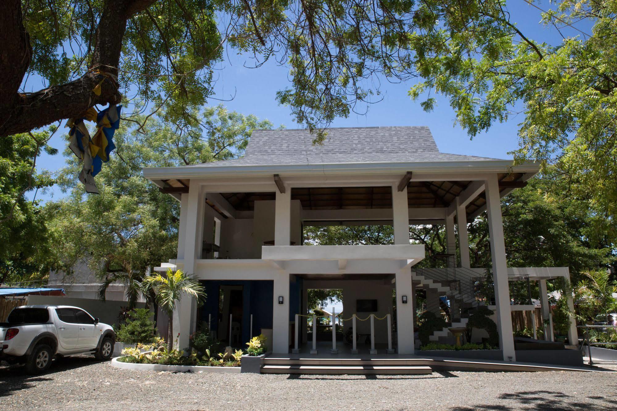 Karancho Beach House Мактан Екстер'єр фото