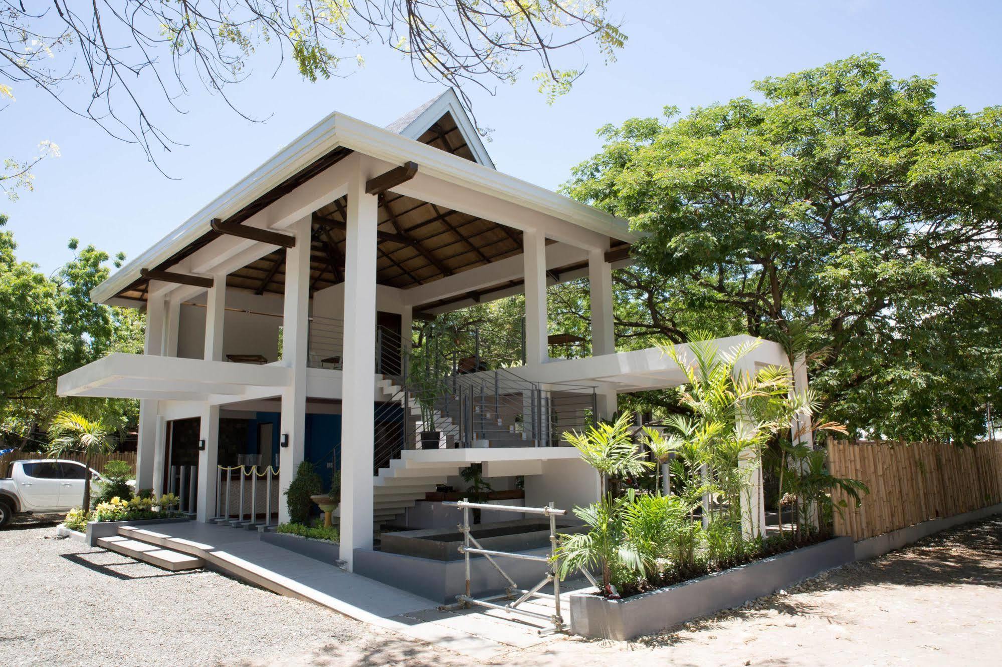 Karancho Beach House Мактан Екстер'єр фото